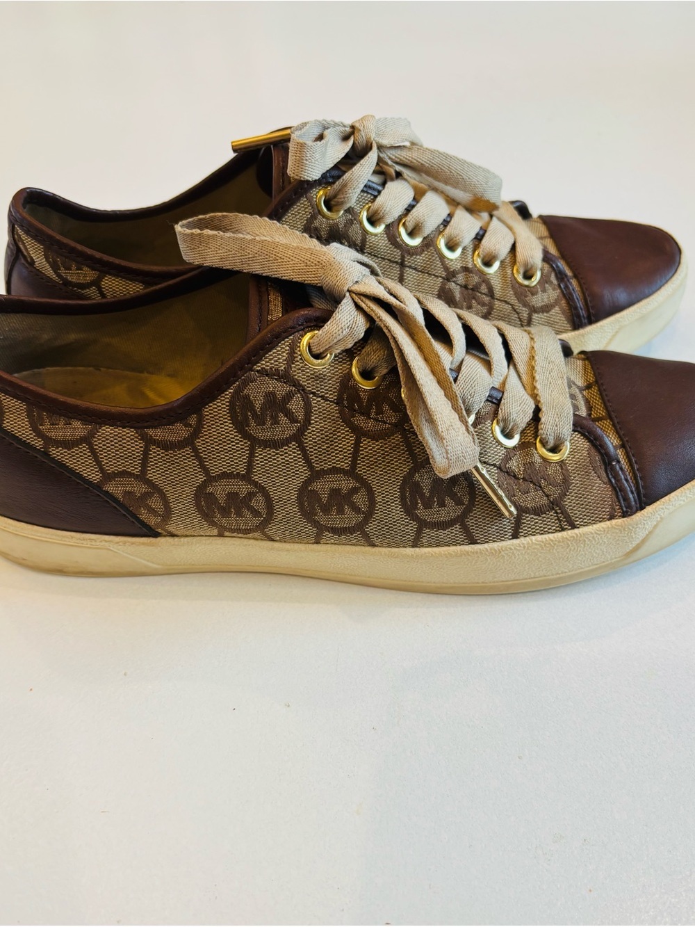 Michael Kors Beige Monogram Canvas Sneakers with Brown Leather Trim size 7.5 - Picture 3 of 7